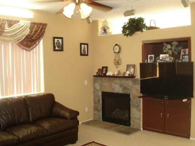 Building Photo - COMING SOON! Beautiful 4-Bedroom Home in the Mint Canyon Community of Canyon Country!