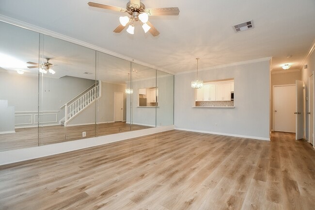 Foto del edificio - 8085 El Mundo St