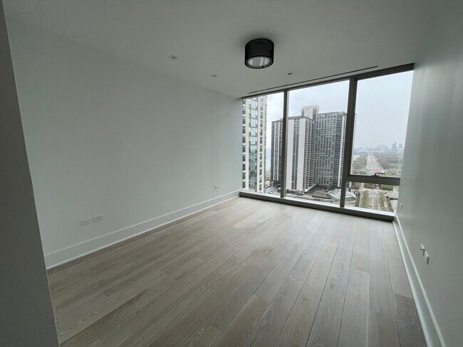 Building Photo - 363 E Wacker Dr