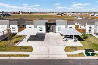 Building Photo - 23 Ventura Ave