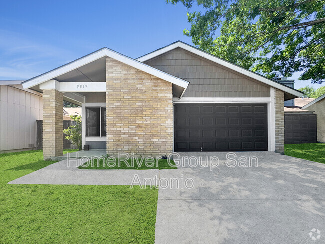 Building Photo - 9819 Meadow Way