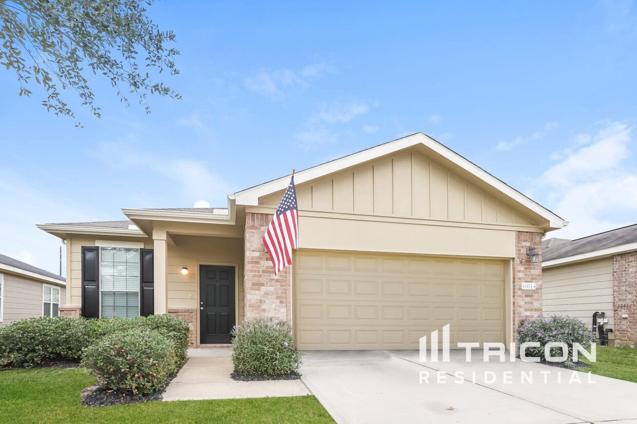 Foto principal - 16014 Arapaho Bend Ln