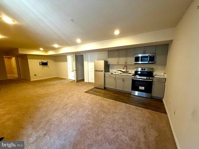 Foto del edificio - 3010 Winterbourne Dr