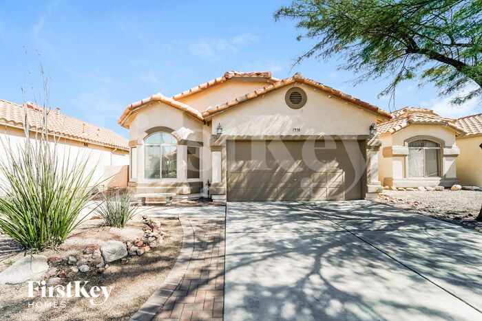 Primary Photo - 7938 N Panamint Dr