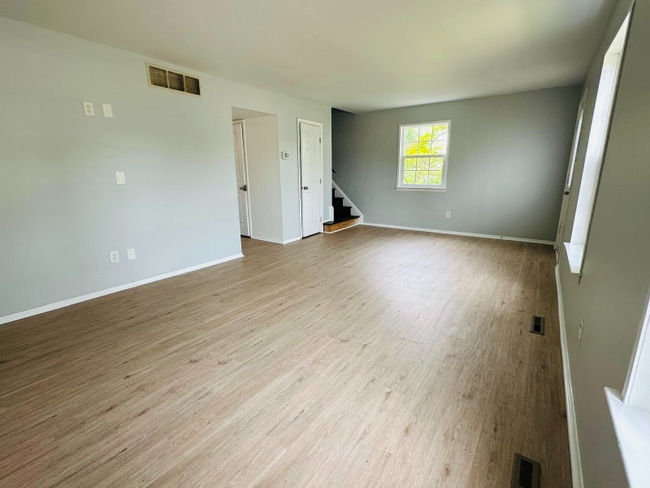 Building Photo - 1433 Harford Square Dr