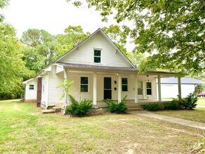 Building Photo - 2173 Old Russellville Rd