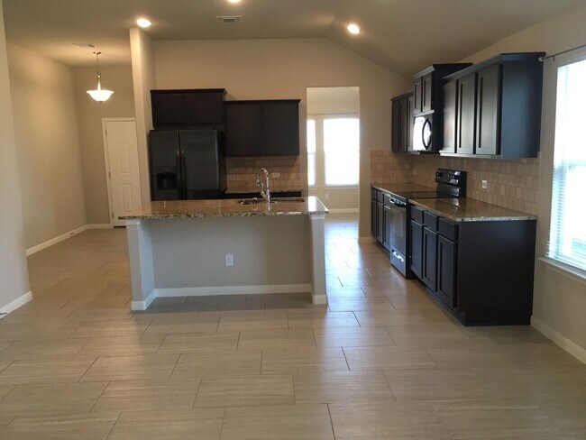 Foto del edificio - COMING SOON!