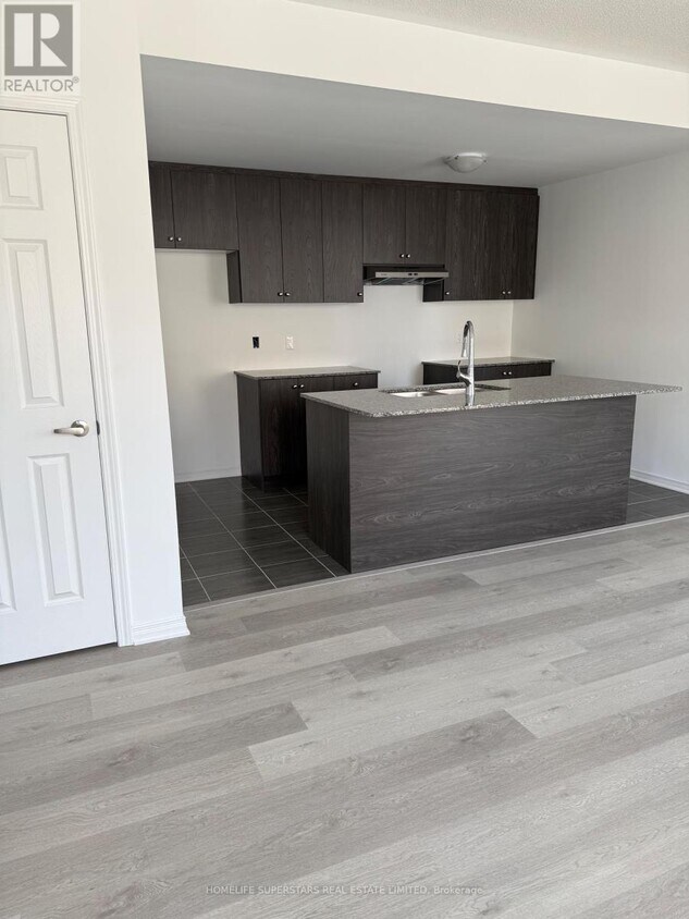Photo du bâtiment - 4380-4380 Ebenezer Rd