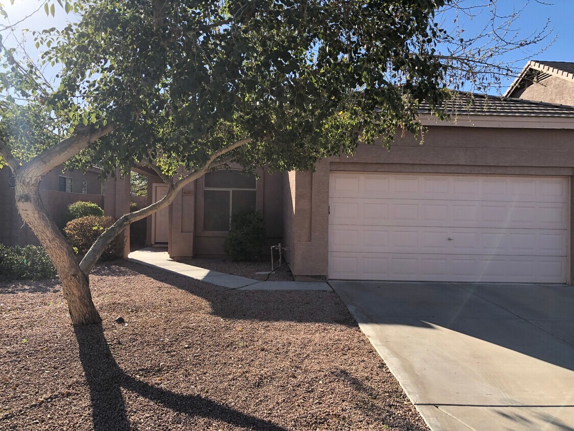 4637 E Chisum Trail, Phoenix, AZ 85050 House Rental in Phoenix, AZ