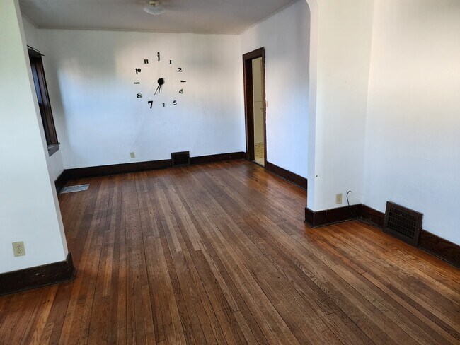 Foto del edificio - 1306 Villa Ave