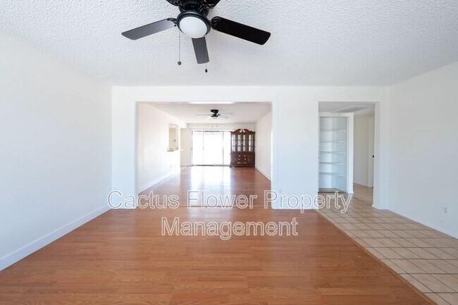Foto del edificio - 2147 W Edgewood Ave