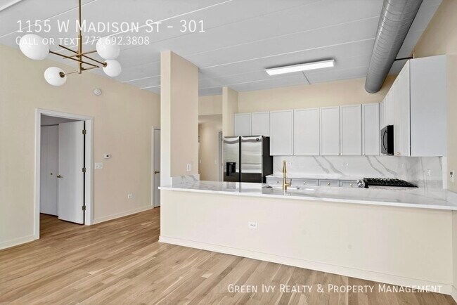 Building Photo - 1155 W Madison St