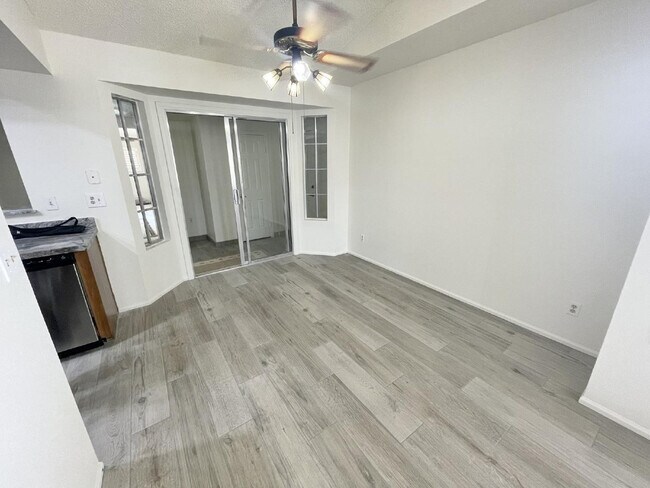 Building Photo - 3860 E Acoma Dr