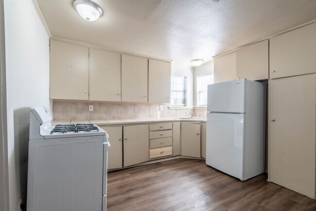 Foto del edificio - Newly remodeled!! 2 bed/1 bath!