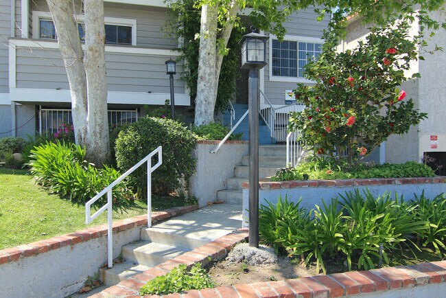 Foto del edificio - 3728 Vinton Ave