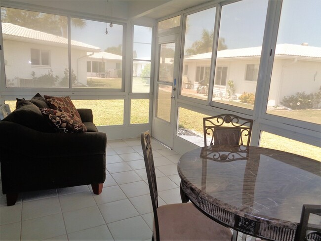 Foto del edificio - 2BR/2BA Single Family Detached Villa