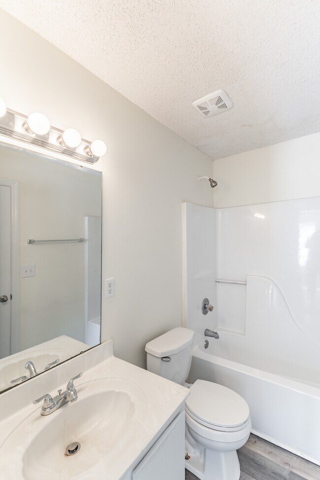 Foto del edificio - 1601 Sparkman Dr NW