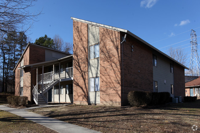 Building Photo - Lakeside Apartments