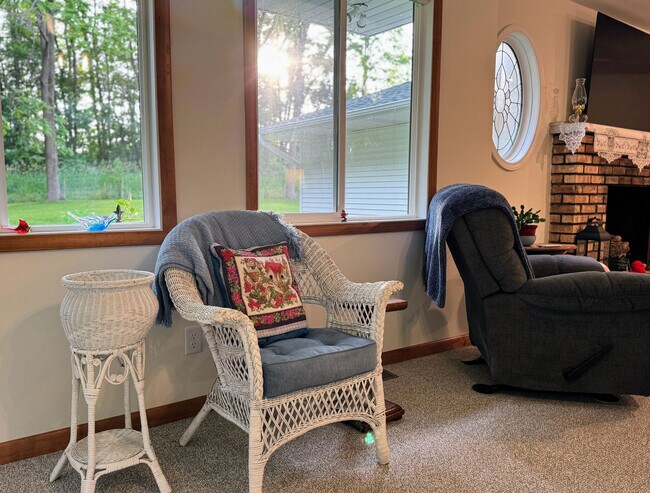 Foto del edificio - 56500 Penn Rd