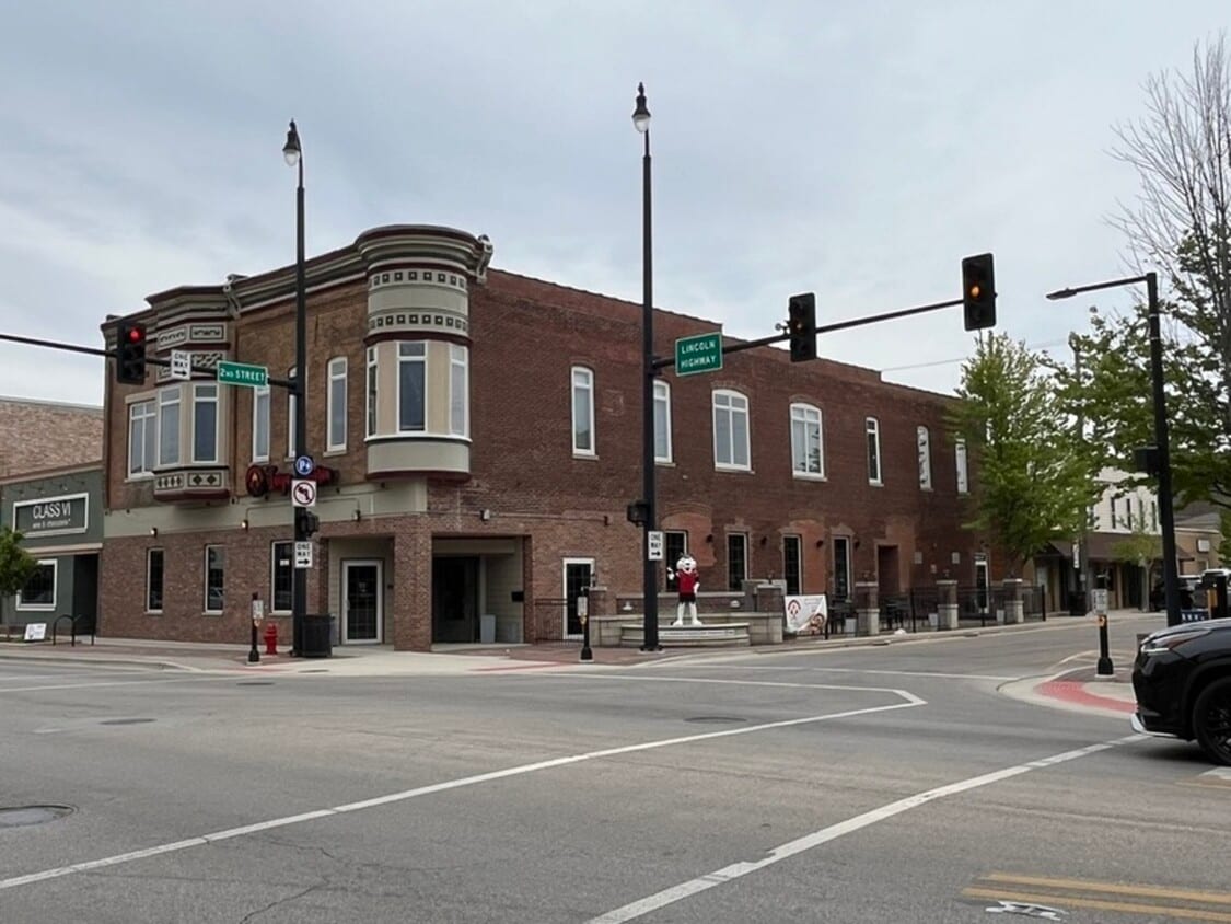 Building Photo - 102 S 2nd St