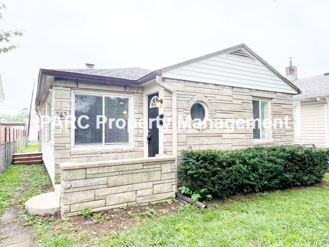 Foto principal - 743 N Luett Ave