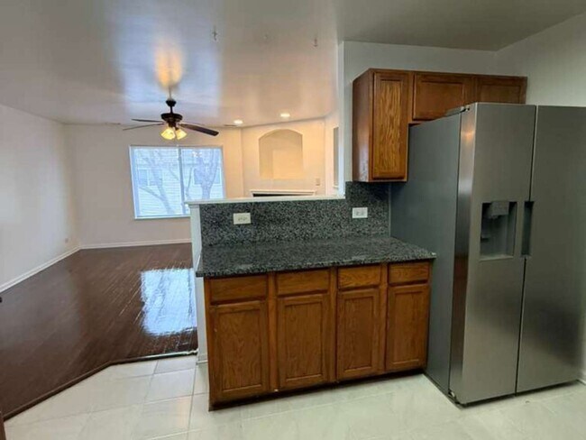 Foto del edificio - 345 Abington Woods Dr