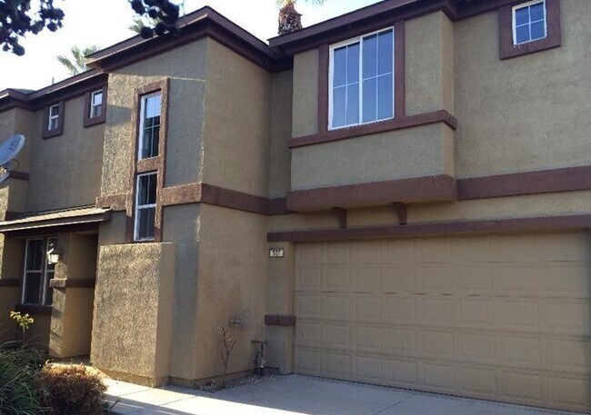 Building Photo - 507 Descanso Bay Cir