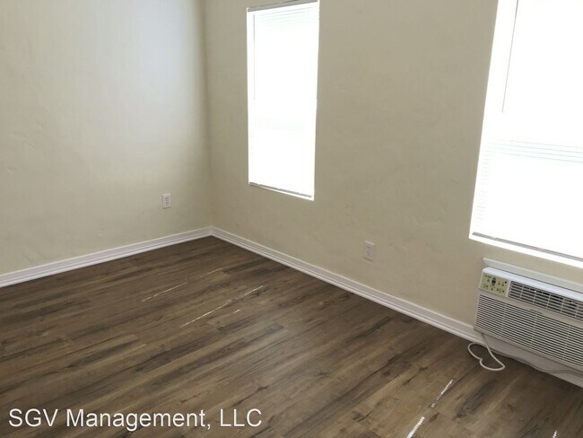 Foto del edificio - 1409-1415 N Warren Ave