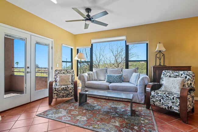 Building Photo - 6655 N Canyon Crest Dr