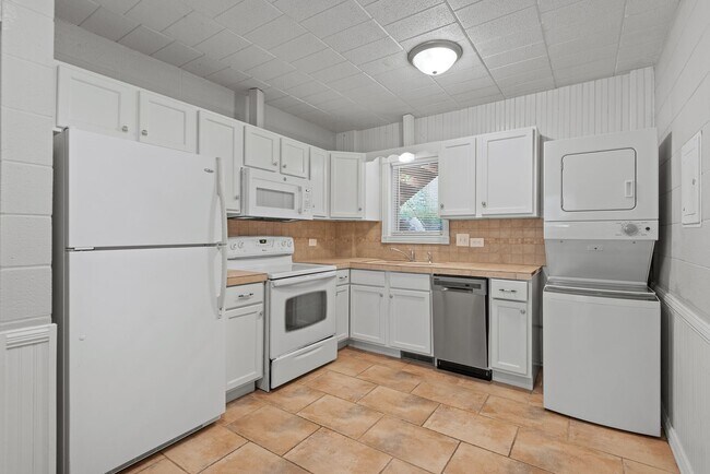 Foto del edificio - Great pet friendly 1 BR/1Bath  in St. Anth...