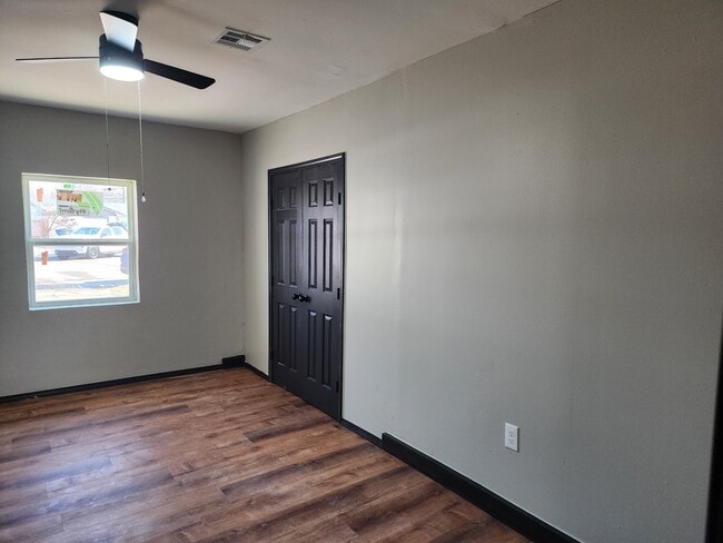 Foto del edificio - 1310 Keystone Ln