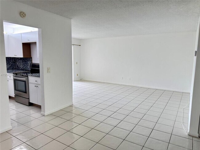 Foto del edificio - 2495 SW 82nd Ave