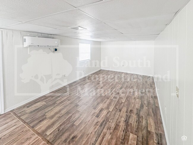 Building Photo - 1611 Slash Pine Rd