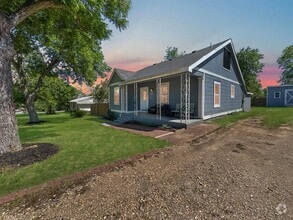 Building Photo - 103 E Hoopes Ave