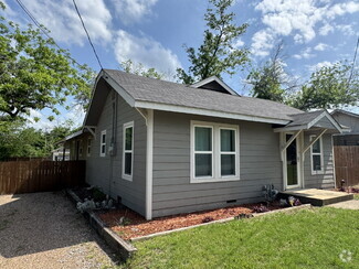 Building Photo - 1406 W Mc Neill
