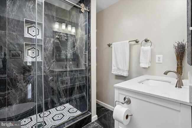Foto del edificio - 4400 Loganberry Ln