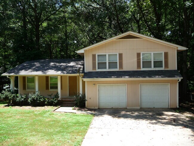 Building Photo - 114 Clydesdale Rd. Peachtree City