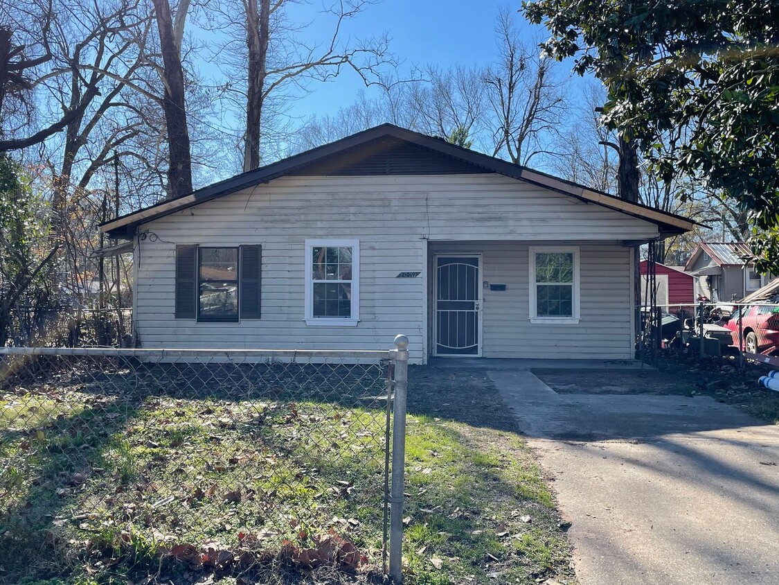 Primary Photo - Remodeled 2 Bedroom Home