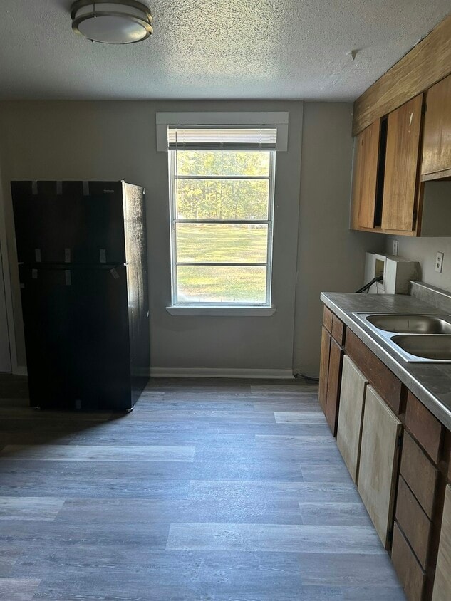 Building Photo - 1116 Ash Ave