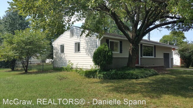 Building Photo - 3 br, 1 bath House - 617 E Fort Worth Pl