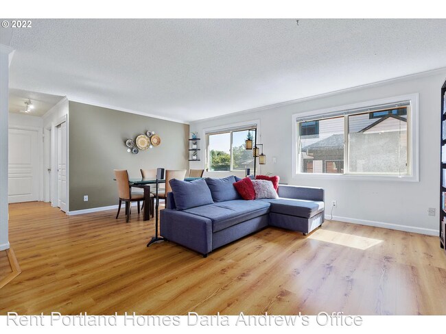 Foto del edificio - 2 br, 1 bath House - 2159 NE Weidler Street