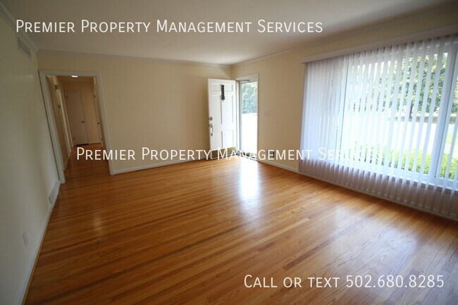 Building Photo - Renovated Three Bedroom in Woodlawn Park