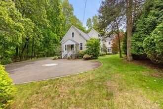 Building Photo - 83 Camp Ave