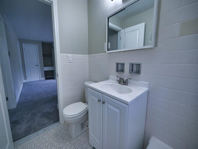 Foto del edificio - Village Green Court Apartments