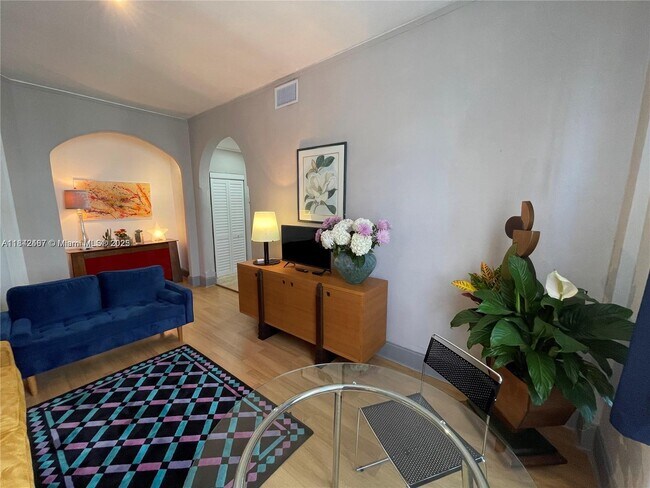 Foto del edificio - 3224 Biscayne Blvd