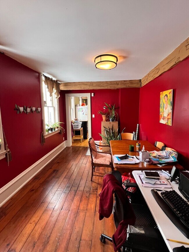 Building Photo - Brewer's Hill 2 Bed 2 Bath Single Family Home