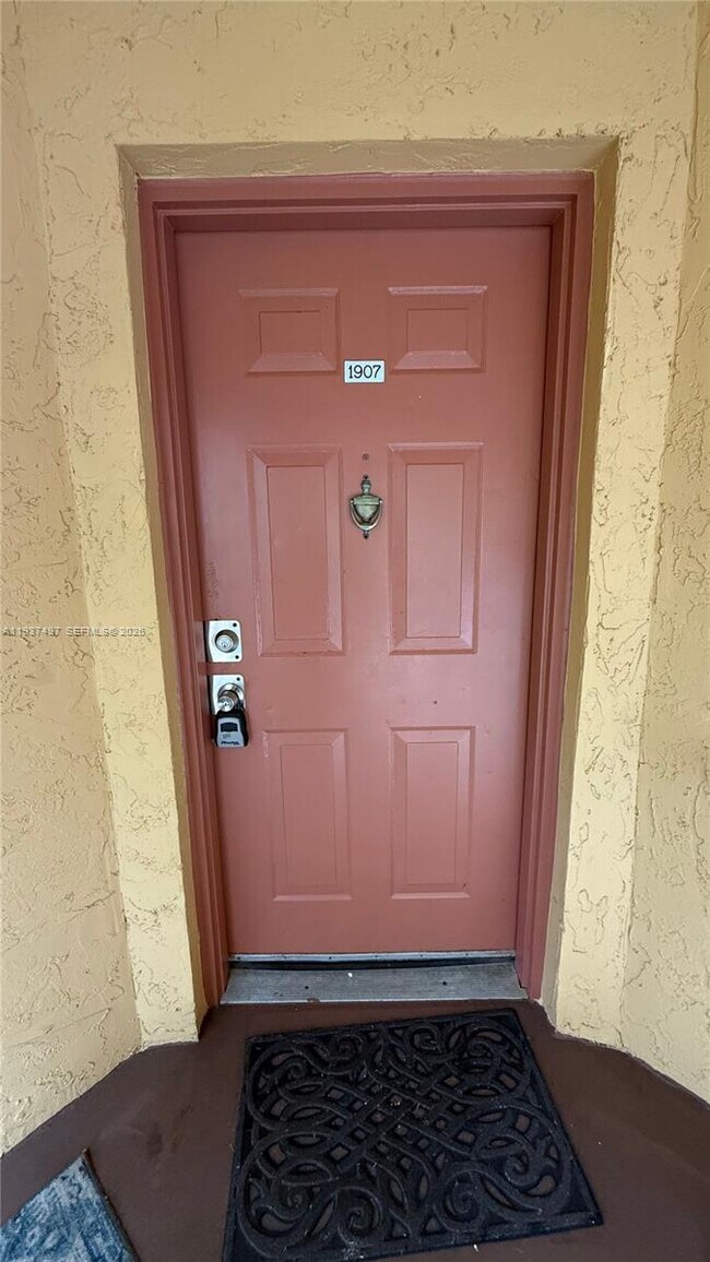 Foto del edificio - 2642 NW 33rd St