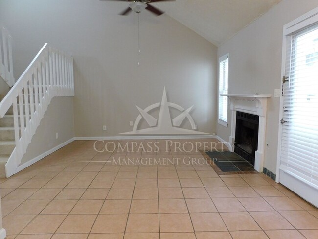 Building Photo - 1711 Cotton Patch Ln
