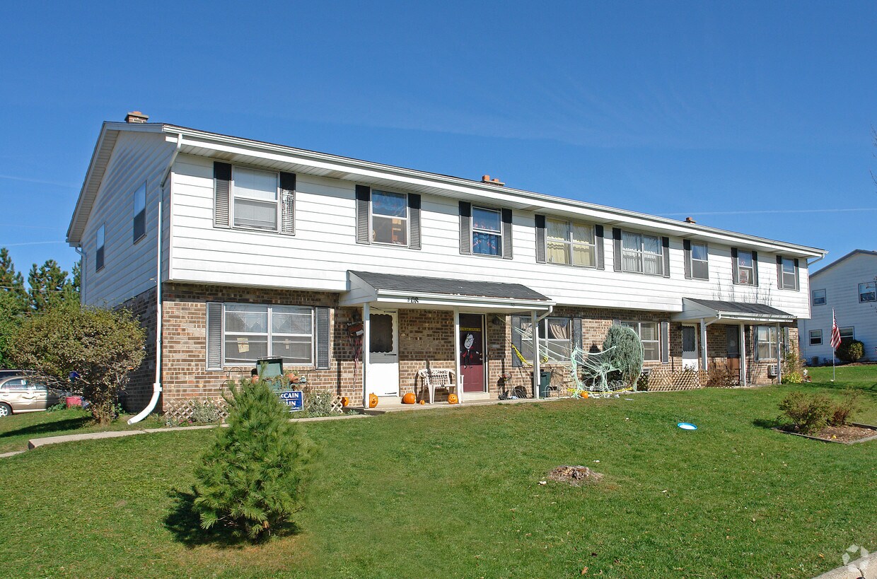 308312 Joan St, Burlington, WI 53105 Apartments in Burlington, WI