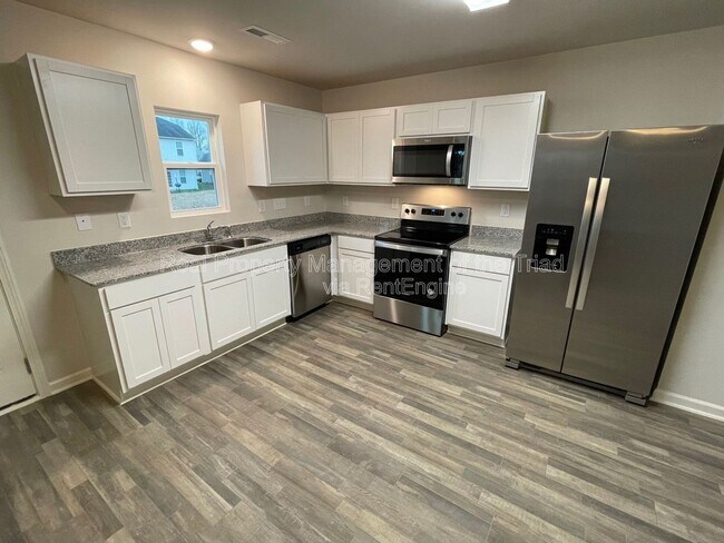 Foto del edificio - 3824 Miller Dr